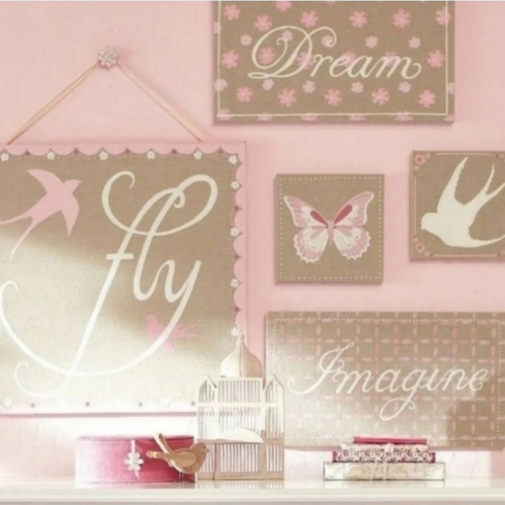 Pottery Barn Kids Set of 4 “Imagine” “Dream” and Swallow Wall Art Linen Signs